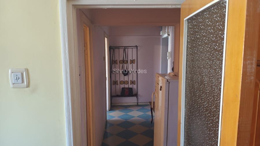 Apartament 4 camere , central, bulevardul Independentei 6 - 4