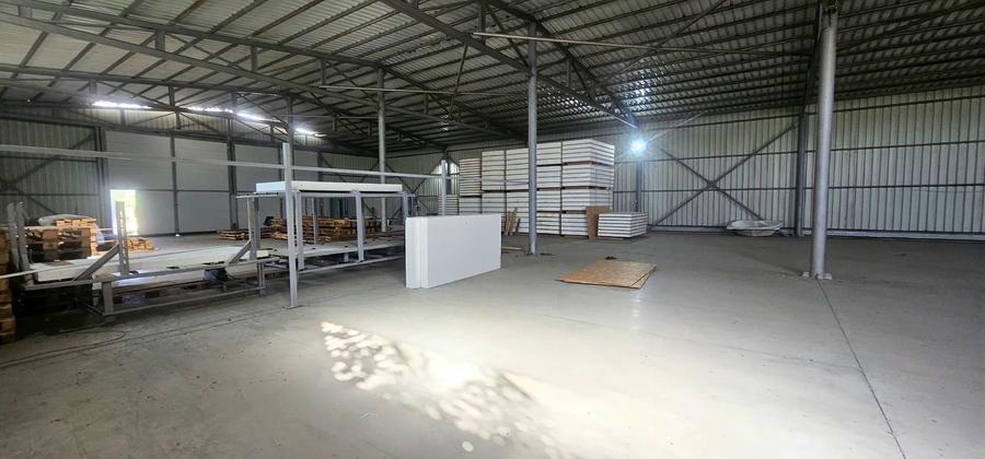 Hala 1.533 mp cu teren 5.000 mp – Vanatori, zona Maylo