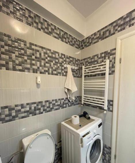 Uniri - Sf. Vineri | 2 Camere | Decomandat | Centrala proprie| AC