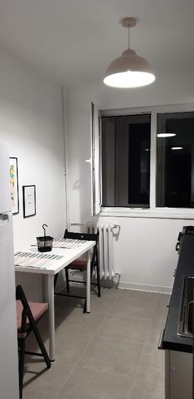 Vand apartament 2 camere mobilat si utilat complet