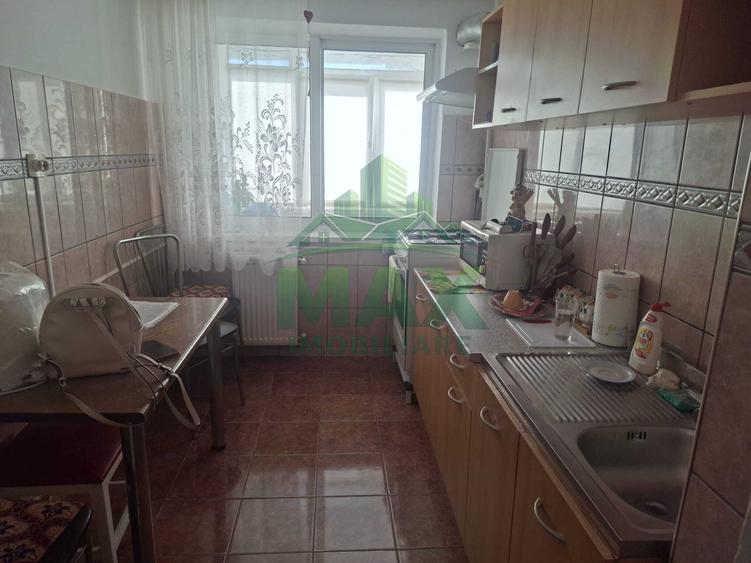 Apartament 3 camere, confort 1 decomandat, zona Kaufland Vest - Podul Inalt