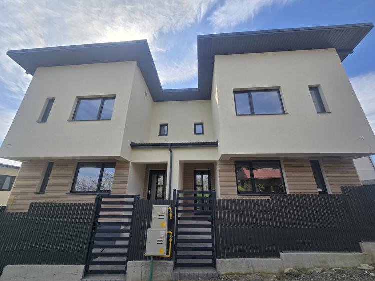 Casa tip duplex,finalizata,intabulata,acces asfaltat-Popas Pacurari,cod:161300