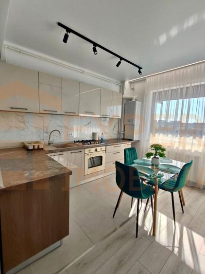 Apartament 3 camere de închiriat pe termen lung în zona Compozitori