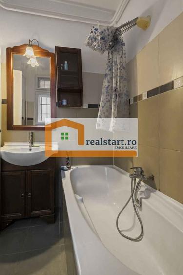 Langa Metrou, curte proprie 200mp, Garaj, 3 camere, centrala, pet friendly