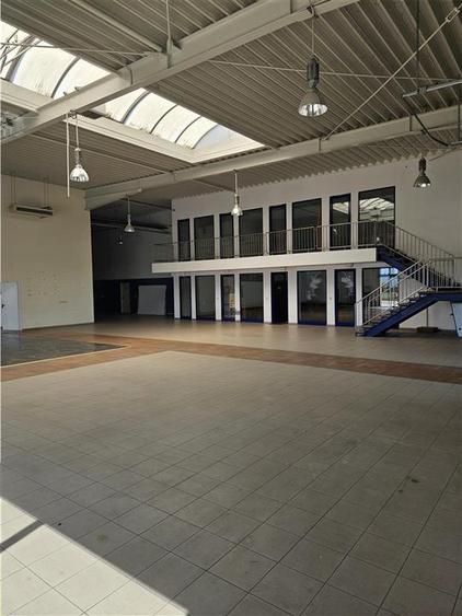 Showroom Auto Complet Echipat - 1850 mp - Soseaua Alba Iulia