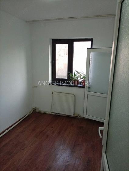 Apartament 3 camere zona NEPTUN - 3