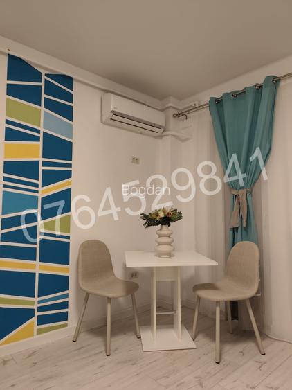 Apt. 2 cam. Central Address ,bloc 2022 zona 13 Septembrie-Rahova,Str. Nasaud 77 - 6