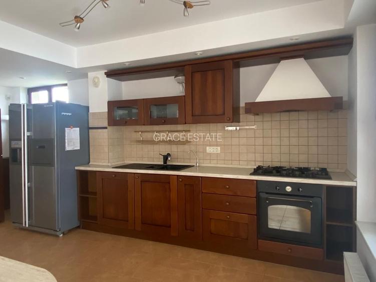 Vila individuala nncu 5 camere pe malul Lacului Snagov - 11