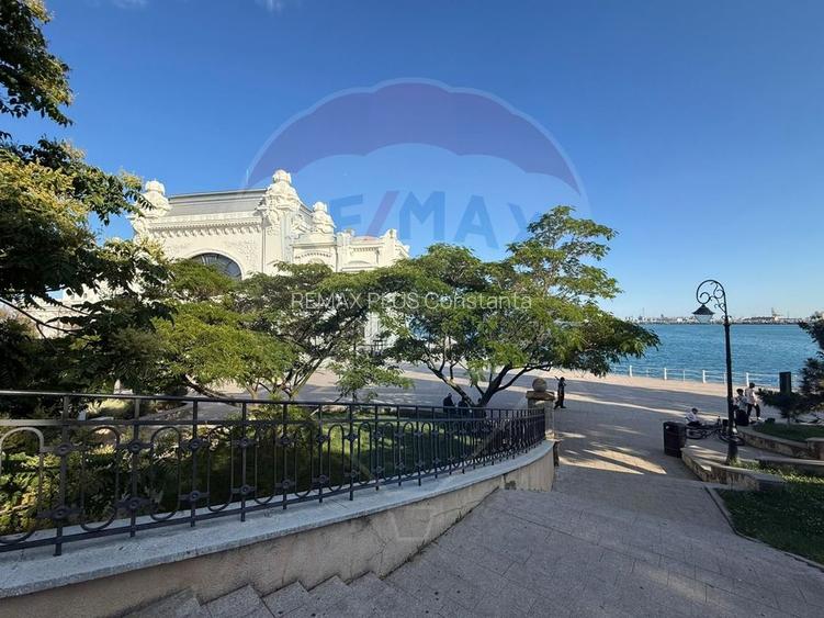 Apartament de  vânzare zona Peninsula Constanta zona Cazino Bloc Nou - 2
