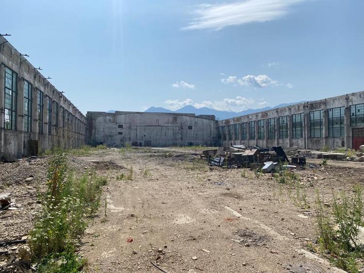 Oportunitate investitie - Vanzare imobil Platforma Industriala Roman, Brasov