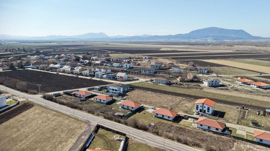 Teren intravilan Stupini - Brasov