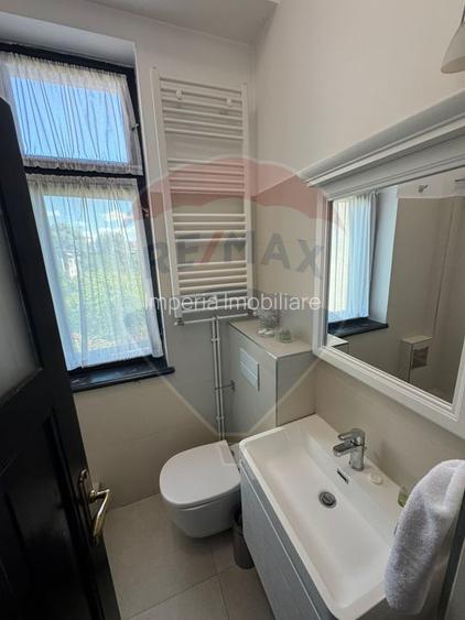 Locuiește lângă English Park! 2 camere, AC, centrală proprie - 16