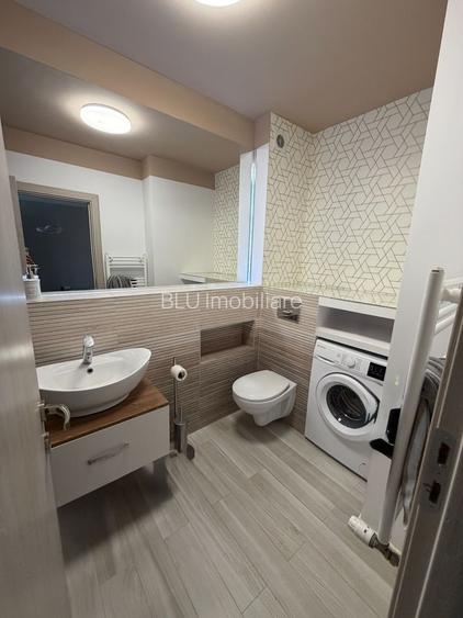 Apartament 2 camere cu parcare - Zona CENTRALA - Str Decebal - 7