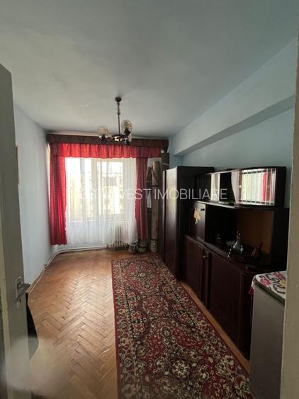 Apartament 4 camere 2 bai Central - 9
