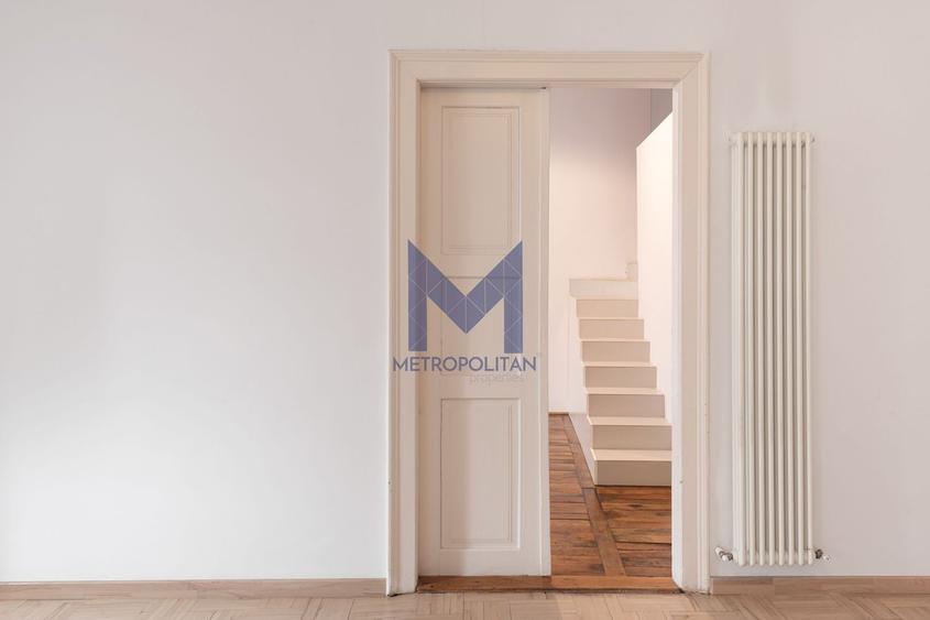 Apartament-galerie la kilometrul zero | 2 camere + mezanin, 2 băi