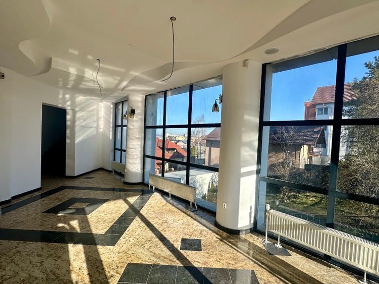 Hotel(restaurant )+/sau Clinica Medicala stadion Nicolae Dobrin
