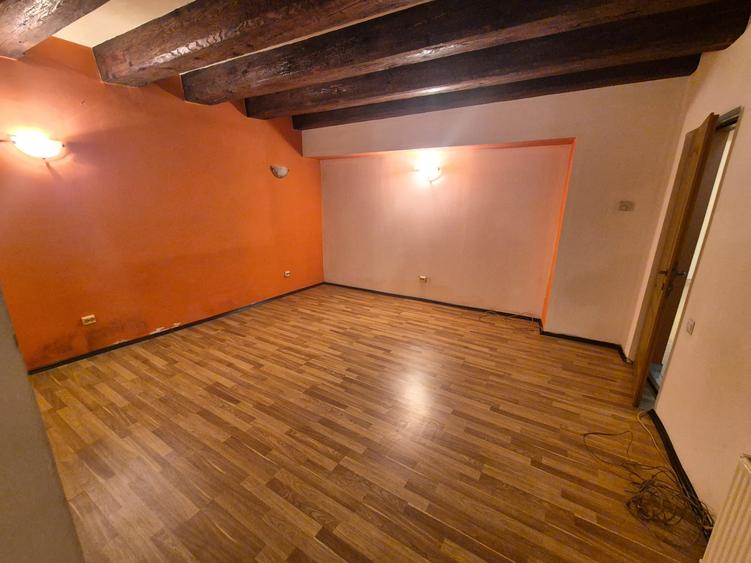 Vanzare apartament 2 camere in casa Centrul Istoric la 2 min de Piata Sfatului