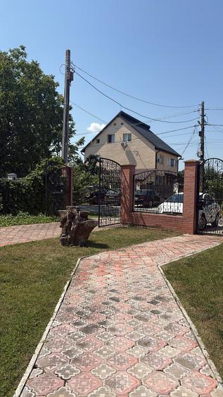 Sanctuarul luminii de la Snagov: Rafinament, natură și design interior de autor