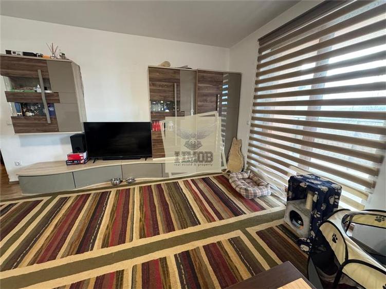 Apartament decomandat cu 3 camere 2 bai de 105 mp utili