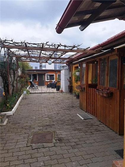 BRAYTIM, CASA INDIVIDUALA CU 2 APARTAMENTE, 3 DORMITOARE, 2 BUCATARII INCHISE