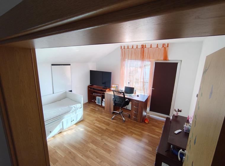 Giroc - Casa individuala cu garaj de 80 mp