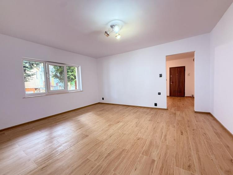 Birou de inchiriat langa Spitalul, TOTUL NOU, disponibil imediat