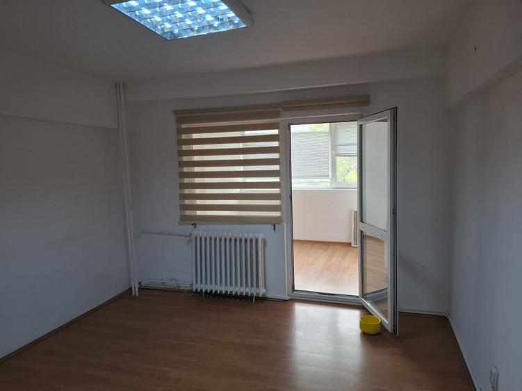 Apartament cu 3 camere de inchiriat in zona Piata Alba Iulia - Burebista