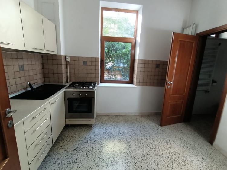 Birou in vila la parter - zona Gara de Nord