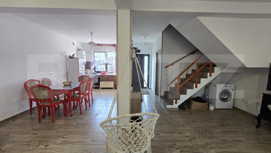 Casa 4 camere 110 mp .Teren 200 mp . Odoreu