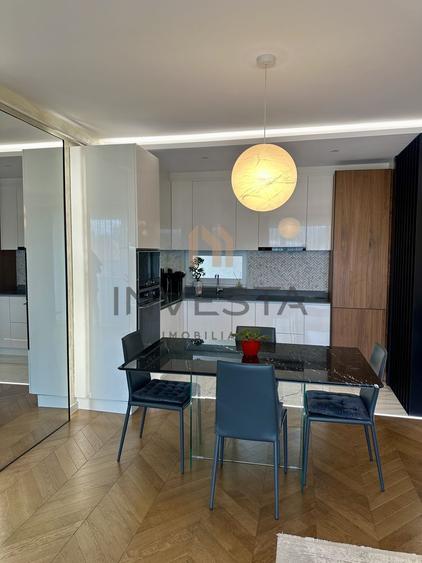 Apartament 2 camere, finisaje de lux - zona centrala!