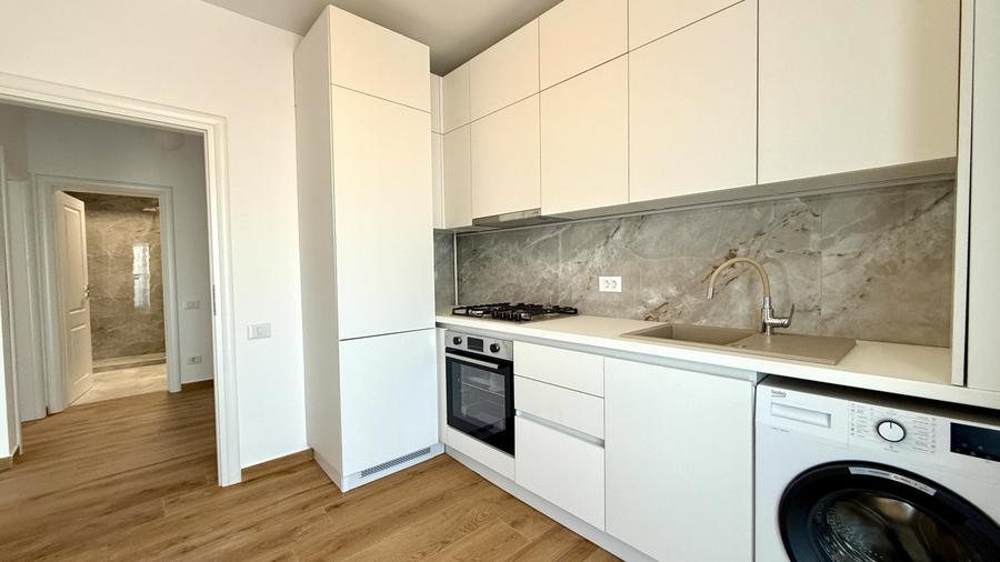 Apartament mobilat si utilat decomandat cu bucataria inchisa Mamaia