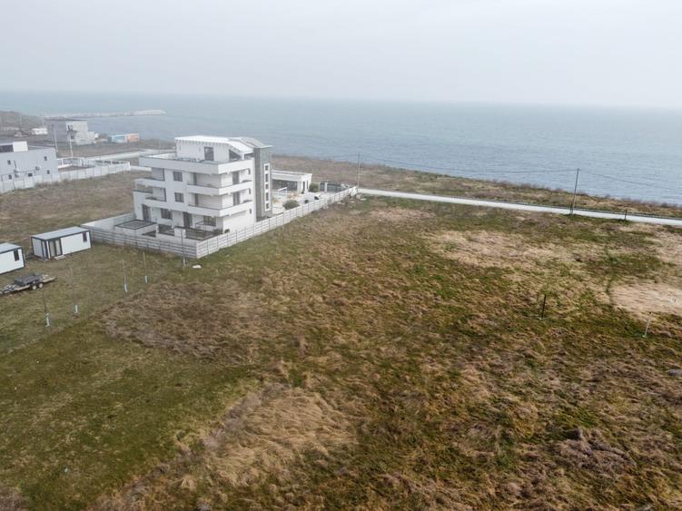 Teren Costinesti zona Forum randul 2 de la Marea Neagra