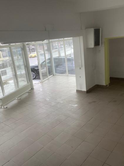 Spatiu comercial-Fost Magazin Casa Lebada, Sos. Bucium 23
