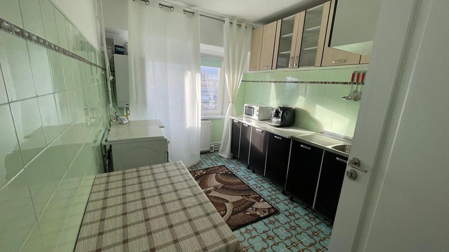 Apartament 3 camere - zona ICIL - 150.000 euro negociabil (Cod E11+E12)