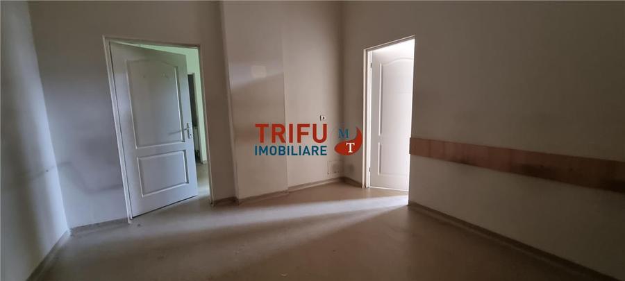 Spatiu comercial 270 mp de inchiriat Cetate pretabil clinica medicala