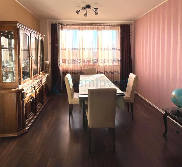 Apartament de vanzare in Oradea cu 4 camere, Splaiul Crișanei