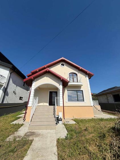 Vila Individuală 4 camere in Letcani Iasi, 196 mp utili teren 400 mp, Liberă, Mutare imediată