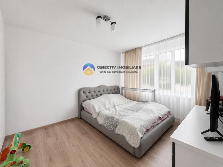 Apartament 2 camere + mansarda , zona Precista