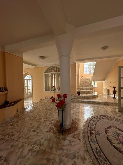 Casa mare pretabila pensiune