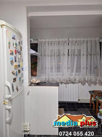 Apartament 3 camere decomandat, Tiglina II