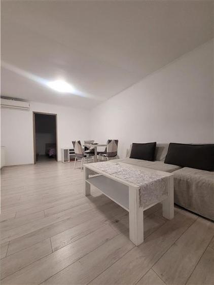 Casa Renovata si Mobilata Complet - Pozitionare Excelenta - Aproape de Delfinari