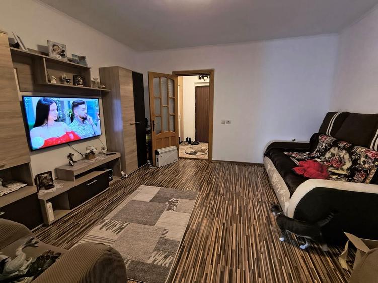 Km 4, garsoniera, 33 mp, 60.000 euro
