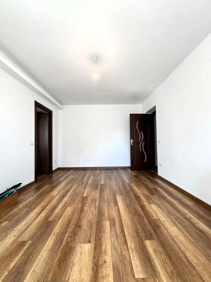 Tatarasi Dispecer-3 Camere-Renovat complet-la bulevard