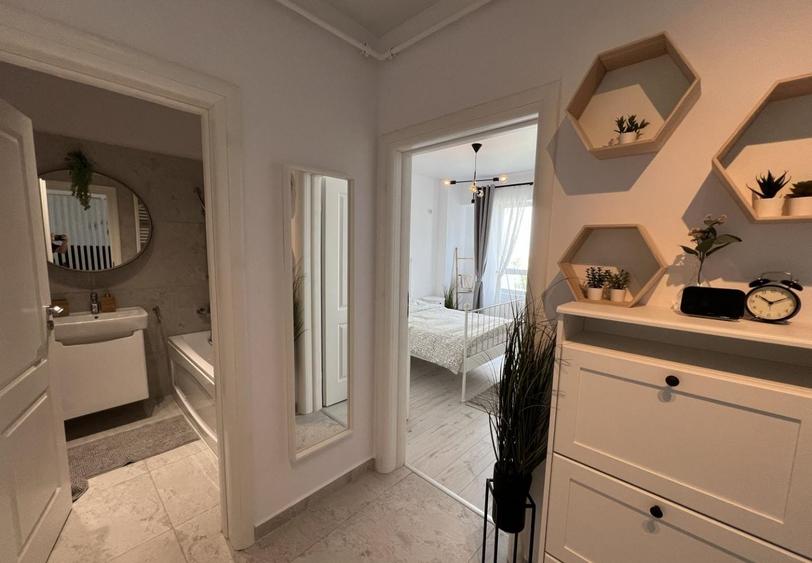 Apartament cu 2 camere decomandat, mobilat în Parcul Carol