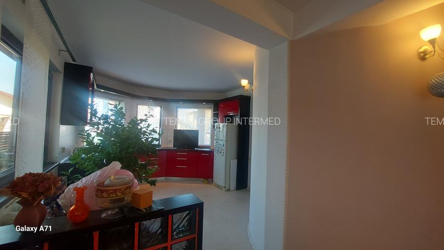 Stil, confort  si liniste - casa perfecta pentru familia ta ! - 3