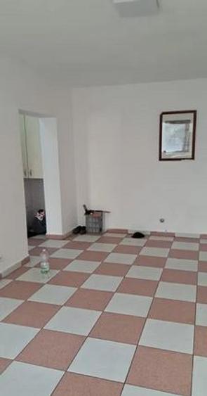 Mosilor Eminescu,bl,1986,reabilitat,et.1/8,balcon inchis,boiler,spatios,LIBER!