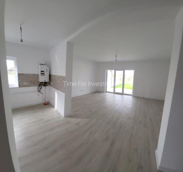 1\2 Duplex Utvin P+E,5 Camere,2 Bai,Toate Utilitatile - 4