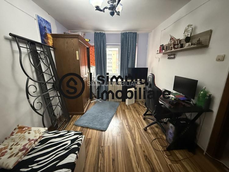 Apartament 2 camere semidecomandate transformat in 3 et 3/4 Brazda