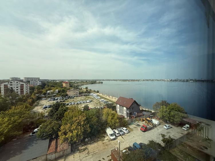 Studio modern cu terasă,  Vedere Lacul Morii