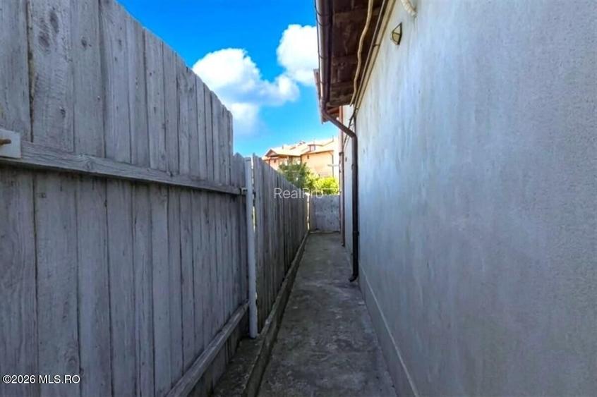 Techirghiol - Centru, casa tip duplex P+M, lot 293 mp si 154 mp utili! - 35